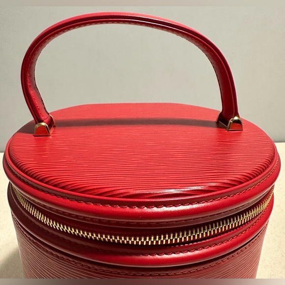 Louis Vuitton Cannes Vanity Bag Epi Leather - Picture 6 of 16